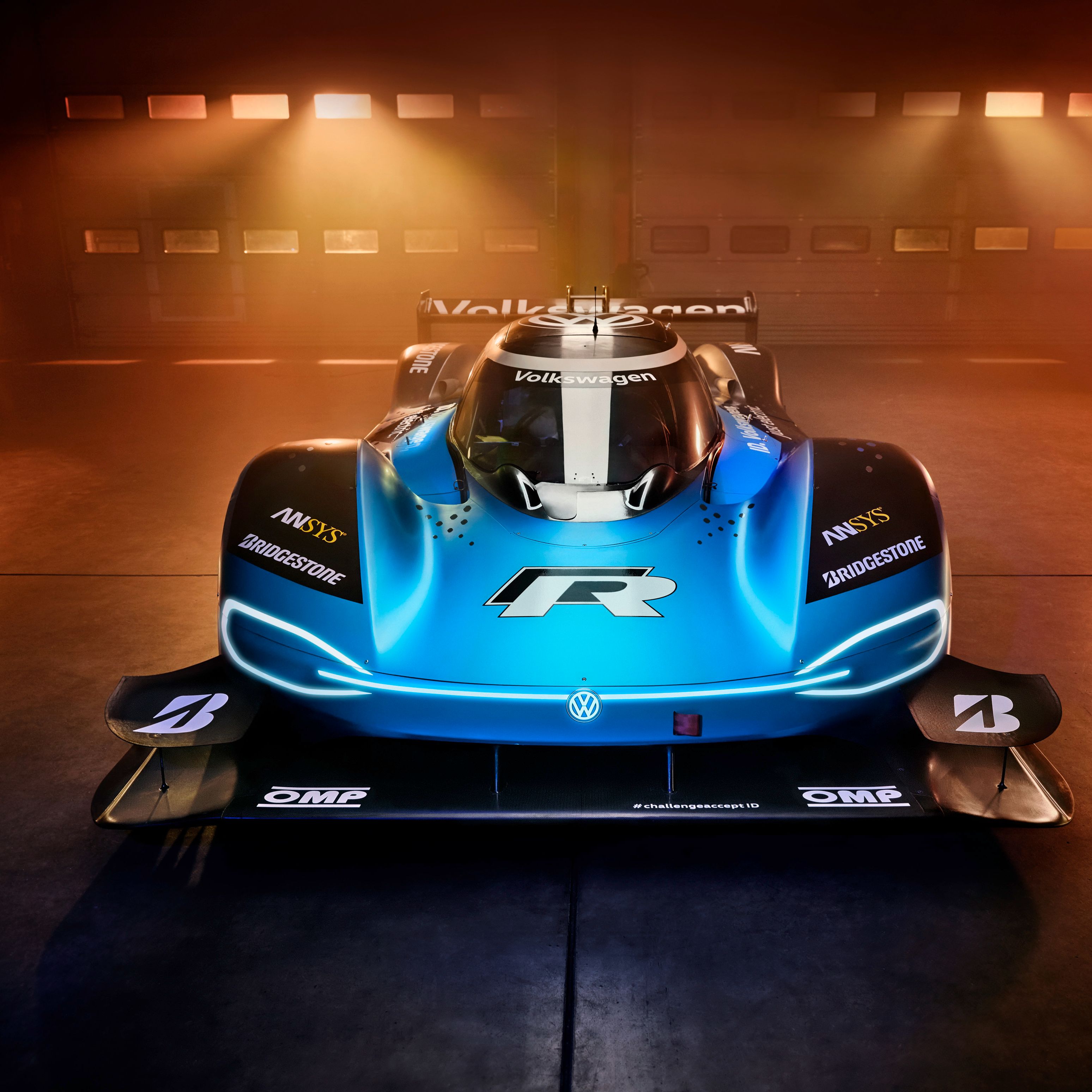 Volkswagen ID.R, mașină de curse cu propulsie electrică, depozit